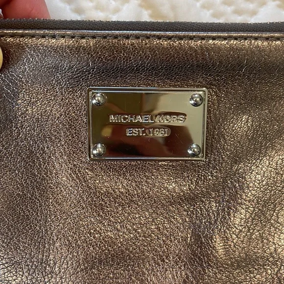 Michael Kors Leather Large Wristlet - Picture 2 of 5